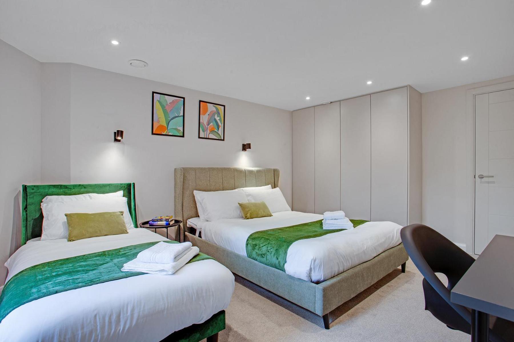 Luxury, Centre Escape * Leeds (West Yorkshire)